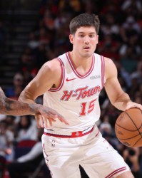 九游电脑版-火箭vs雄鹿前瞻：3连胜火箭状态回暖，雄鹿无欲无求难赢球